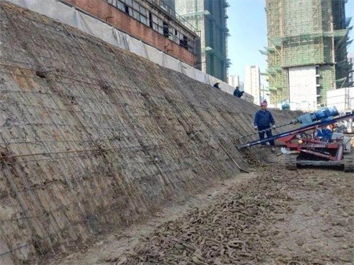 麻山建筑边坡支护